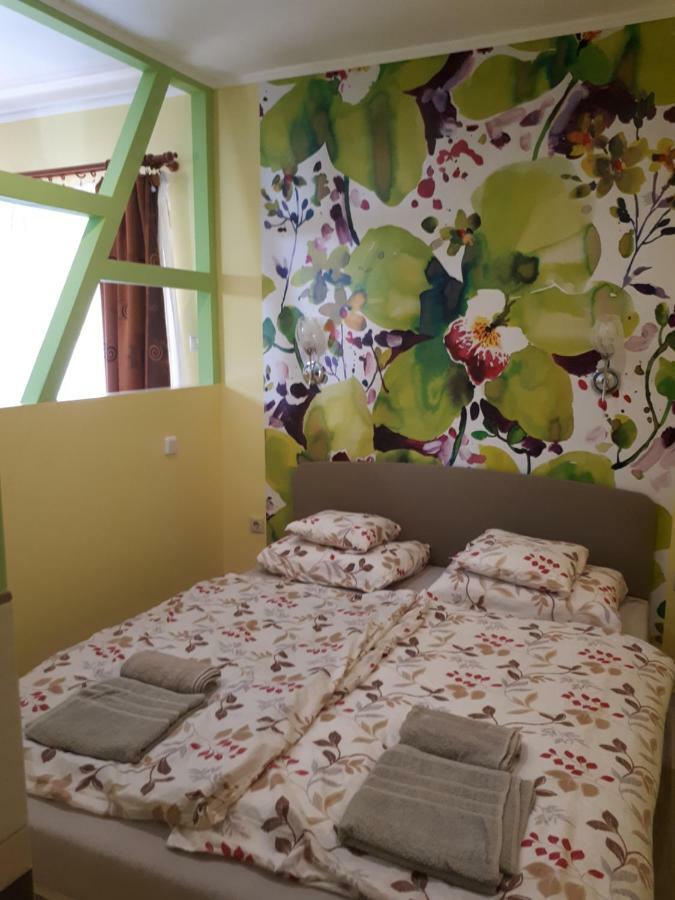 Rozmaring Apartmanok 귤러 외부 사진
